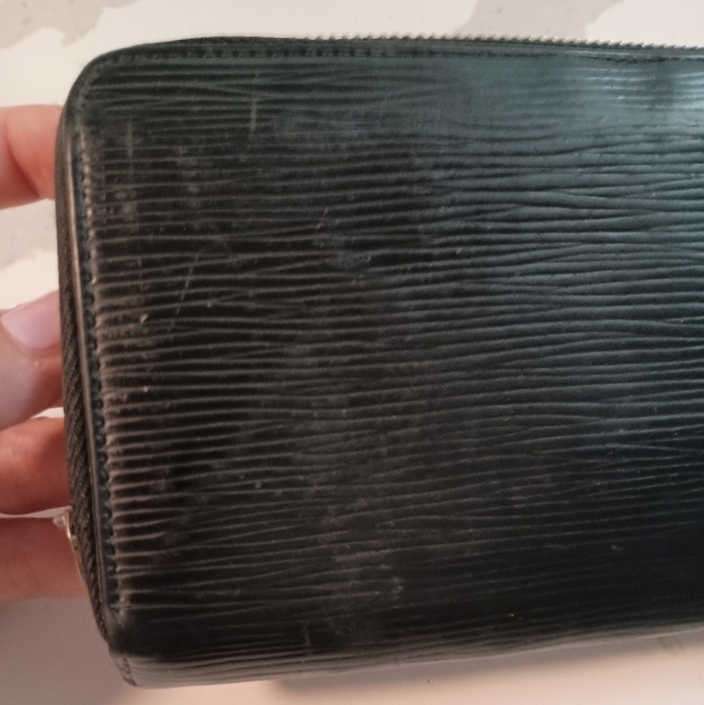 Authentic Louis Vuitton Epi Zippy Wallet  Long Wallet Noir Leather - Picture 6 of 16